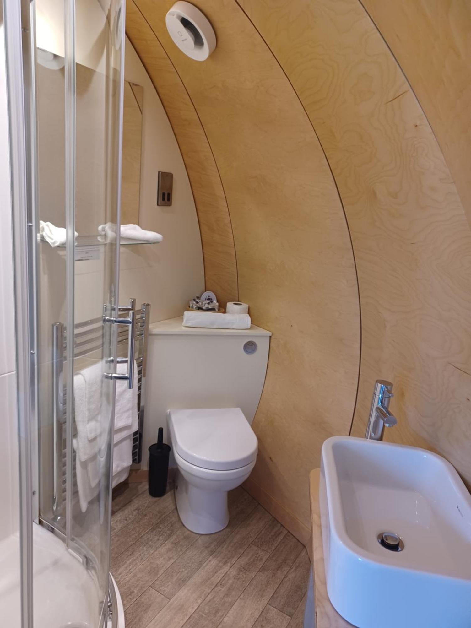 Hotel Glenarm Castle Ocean View Pods Exterior foto